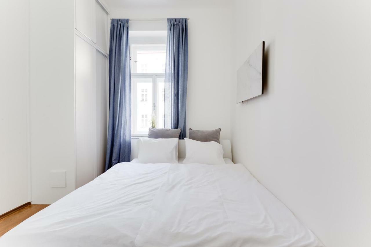 Apartament Jt's Benatska Str.