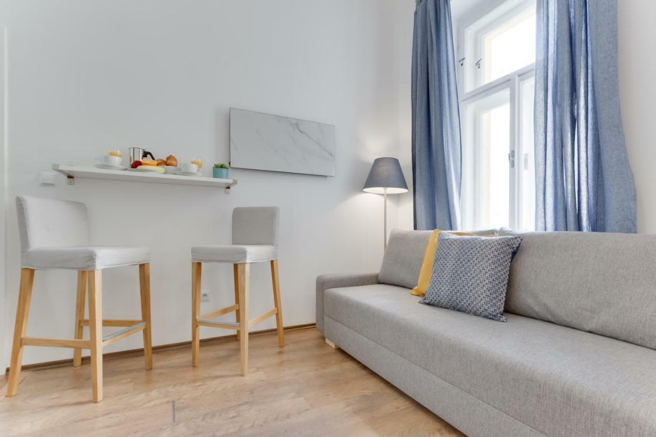 Jt's Benatska Str. Apartament *