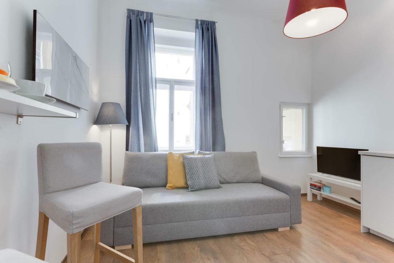 Apartament Jt's Benatska Str. *
